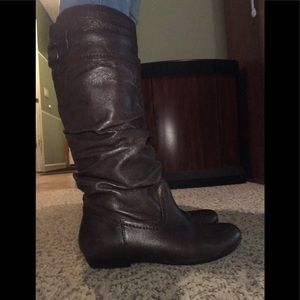 Leather boots